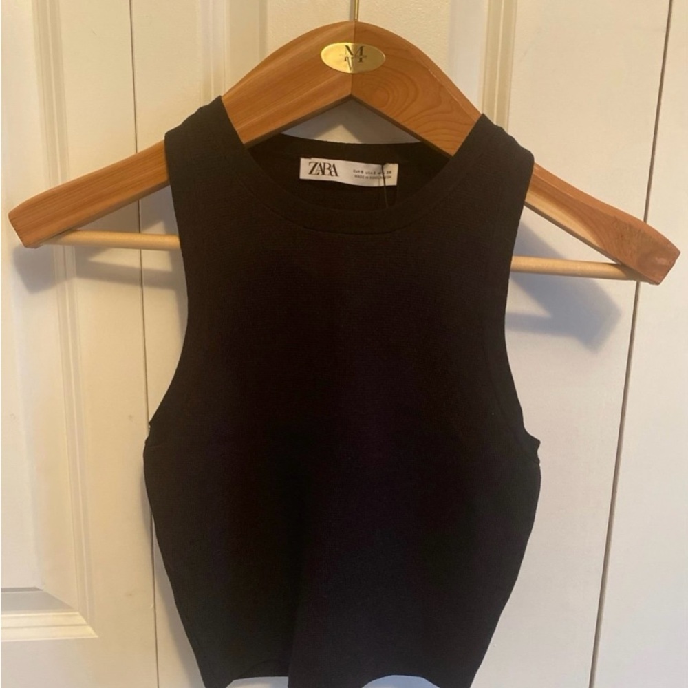 NWT Zara Sleeveless Knit Top in Black, size small